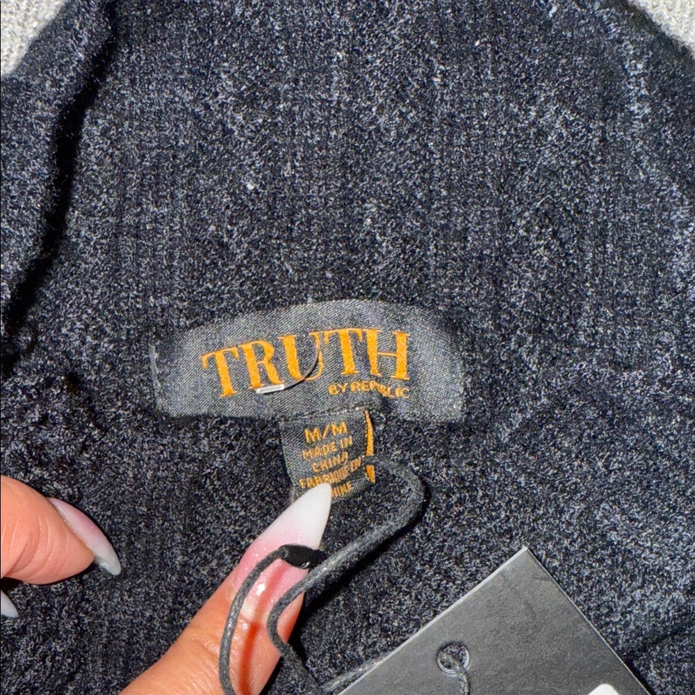 Truth Black Knit Turtleneck Sweater - Picture 3 of 10